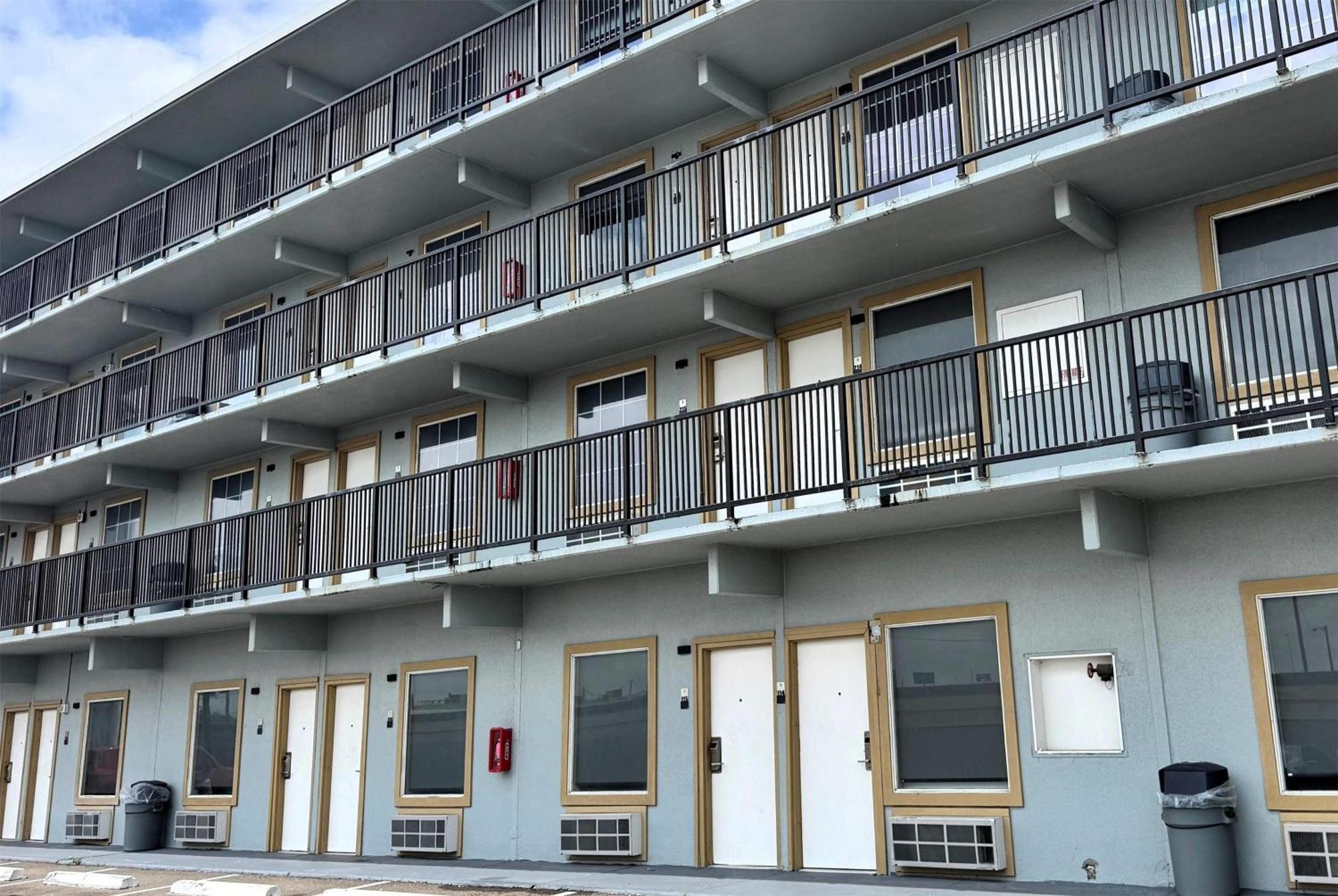 Baymont By Wyndham Corpus Christi Airport Hotel Luaran gambar